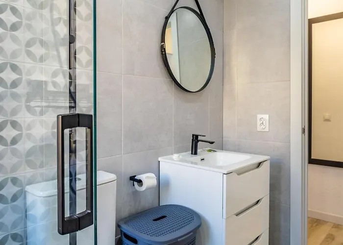 Inftour Apolo Iv Apartment